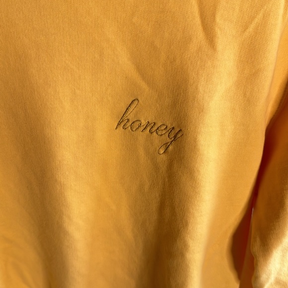 Honey Pullover - Picture 3 of 4